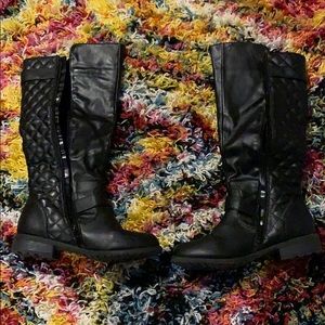 Black zip up faux leather boots